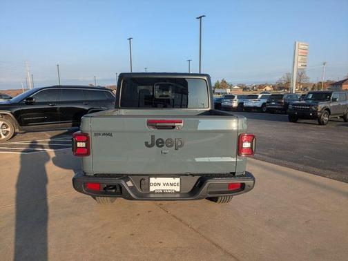 2026 Jeep Gladiator Sport S