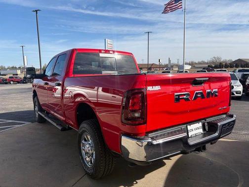 2026 RAM 2500 Tradesman Crew Cab 4x4 6'4' Box
