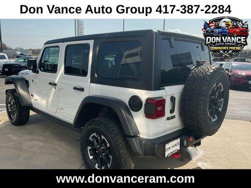 Bright White Clearcoat 2025 Jeep Wrangler Rubicon
