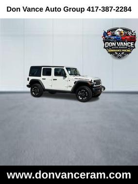 Bright White Clearcoat 2025 Jeep Wrangler Rubicon