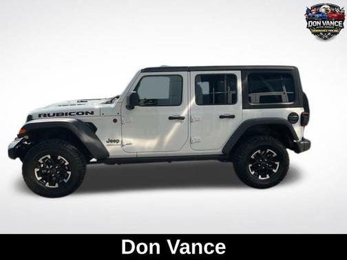 Bright White Clearcoat 2025 Jeep Wrangler Rubicon