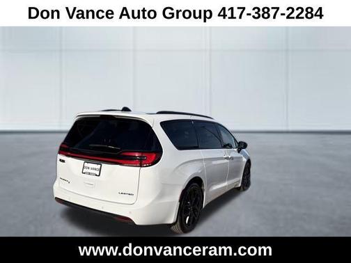 2025 Chrysler Pacifica Limited