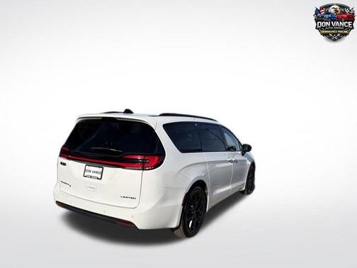 2025 Chrysler Pacifica Limited