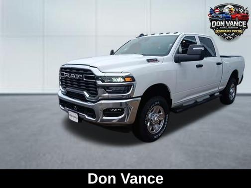 2026 RAM 3500 Tradesman Crew Cab 4x4 6'4' Box