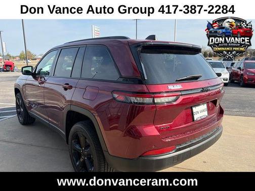 Velvet Red Pearlcoat 2025 Jeep Grand Cherokee Altitude