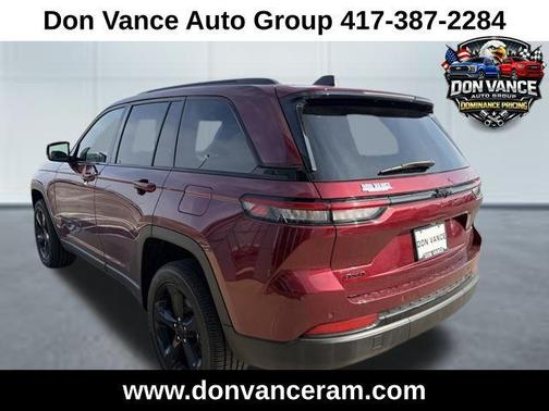 Velvet Red Pearlcoat 2025 Jeep Grand Cherokee Altitude