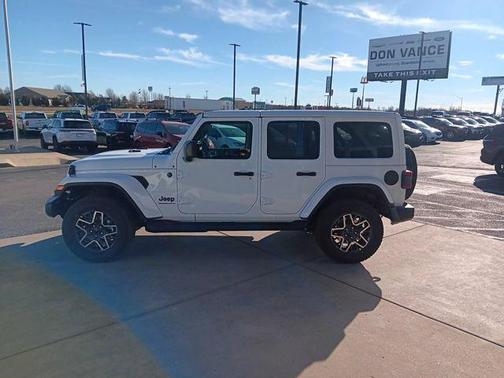 2026 Jeep Wrangler 4-Door Sahara 4x4