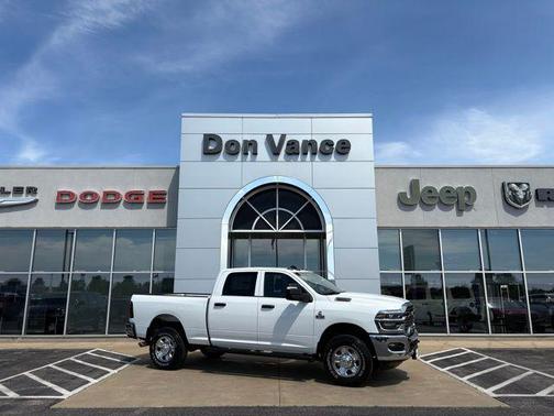 2025 RAM 2500 Tradesman Crew Cab 4x4 6'4' Box