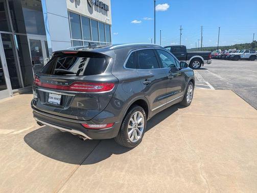 2019 Lincoln MKC Select