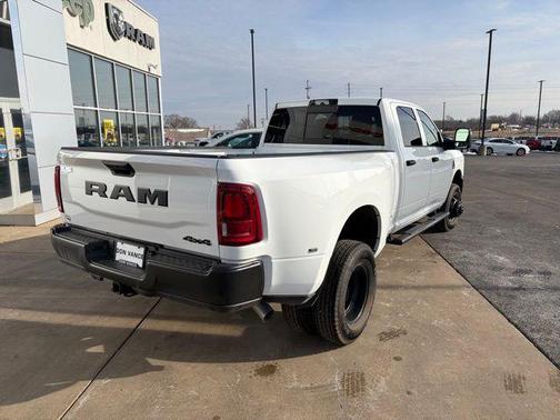 2026 RAM 3500 Tradesman Crew Cab 4x4 8' Box