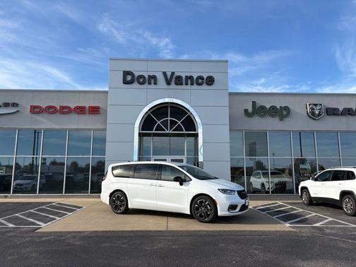 2026 Chrysler Pacifica L