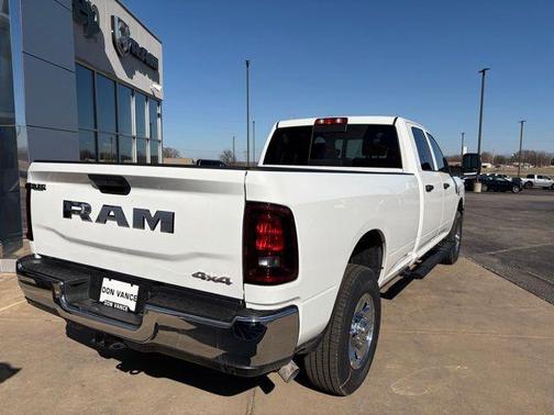 2026 RAM 3500 Tradesman Crew Cab 4x4 8' Box