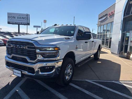 2026 RAM 3500 Tradesman Crew Cab 4x4 8' Box