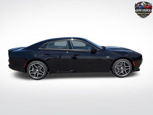 Diamond Black Crystal Pearlcoat 2026 Dodge Charger R/T