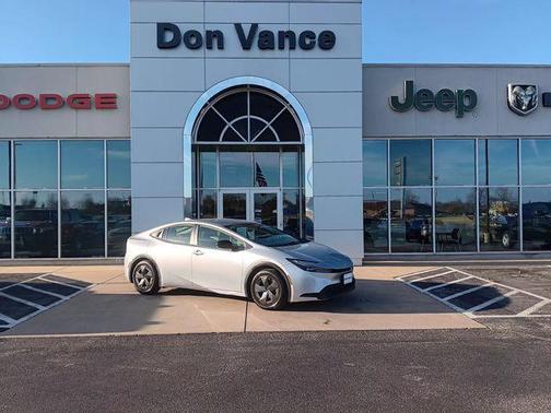 2025 Toyota Prius LE