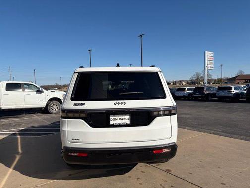 2026 Jeep Grand Wagoneer Limited Altitude 4x4