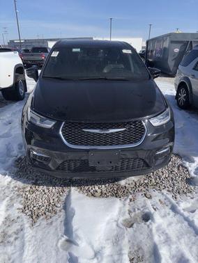 2025 Chrysler Pacifica L