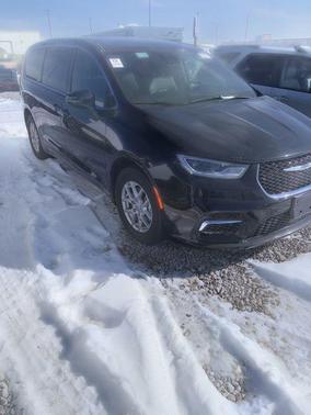 2025 Chrysler Pacifica L
