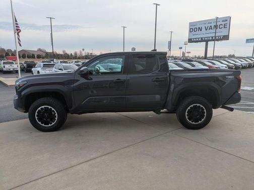 2024 Toyota Tacoma TRD Off-Road