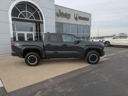 2024 Toyota Tacoma TRD Off-Road