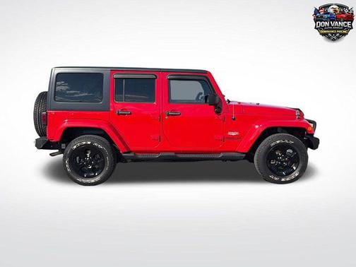 Flame Red Clearcoat 2014 Jeep Wrangler Unlimited Sahara