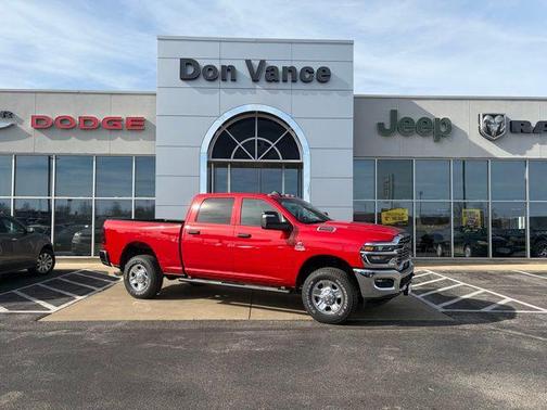 2026 RAM 2500 Tradesman Crew Cab 4x4 6'4' Box