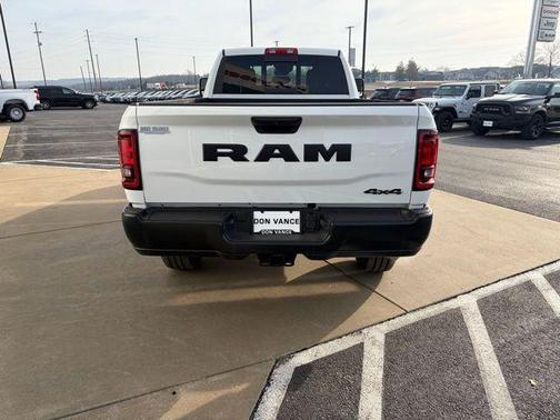 2026 RAM 2500 Tradesman Crew Cab 4x4 8' Box