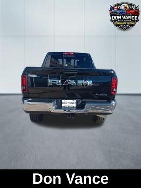 2026 RAM 3500 Tradesman Crew Cab 4x4 6'4' Box