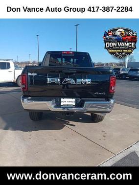 Diamond Black Crystal Pearlcoat 2026 RAM 3500 Tradesman Crew Cab 4x4 6'4' Box