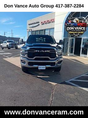 Diamond Black Crystal Pearlcoat 2026 RAM 3500 Tradesman Crew Cab 4x4 6'4' Box