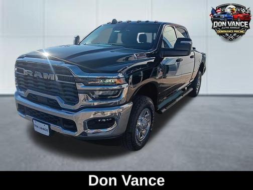 2026 RAM 3500 Tradesman Crew Cab 4x4 6'4' Box