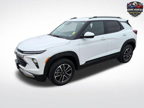 Summit White 2025 Chevrolet Trailblazer LT