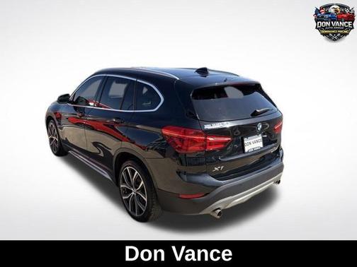 Black Sapphire Metallic 2019 BMW X1 sDrive28i