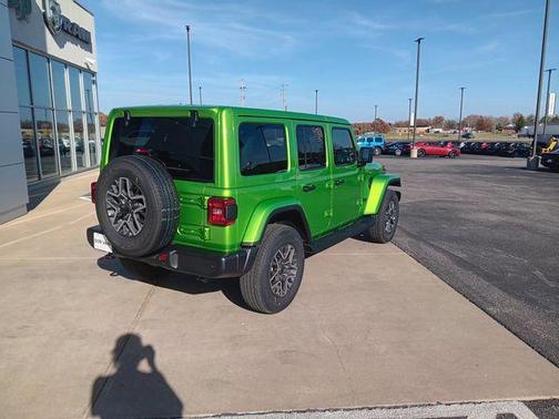 2026 Jeep Wrangler 4-Door Sahara 4x4