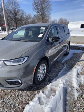 2025 Chrysler Pacifica L