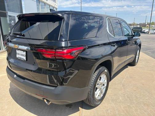 2022 Chevrolet Traverse LS