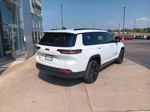 2023 Jeep Grand Cherokee L Altitude