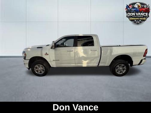 2024 RAM 2500 Laramie Crew Cab 4x4 6'4' Box