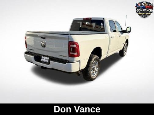 2024 RAM 2500 Laramie Crew Cab 4x4 6'4' Box