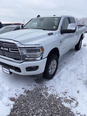 2024 RAM 2500 Laramie Crew Cab 4x4 6'4' Box