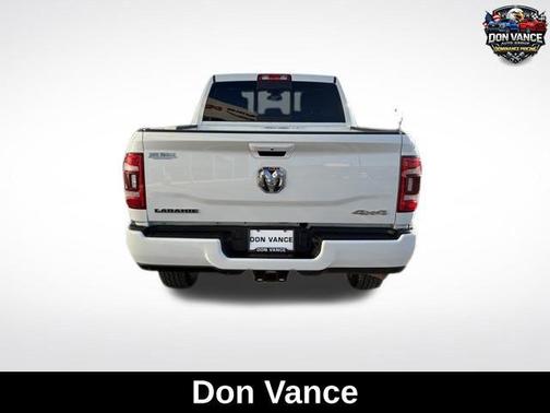 2024 RAM 2500 Laramie Crew Cab 4x4 6'4' Box