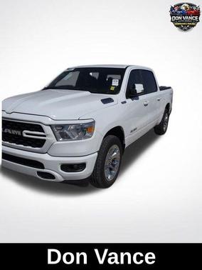 Bright White Clearcoat 2022 RAM 1500 Big Horn/Lone Star