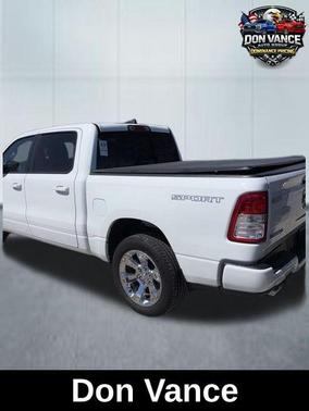 Bright White Clearcoat 2022 RAM 1500 Big Horn/Lone Star