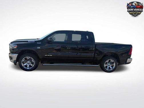 Diamond Black Crystal Pearlcoat 2027 RAM 1500 Big Horn/Lone Star