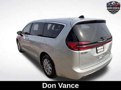 Silver Mist Clearcoat 2024 Chrysler Pacifica Touring L