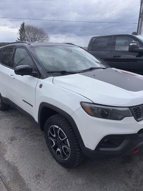 2025 Jeep Compass Trailhawk