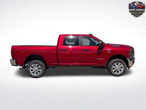 Molten Red Pearlcoat 2026 RAM 2500 Big Horn Crew Cab 4x4 6'4' Box