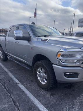 2024 RAM 2500 Laramie Crew Cab 4x4 6'4' Box