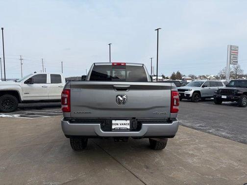 2024 RAM 2500 Laramie Crew Cab 4x4 6'4' Box