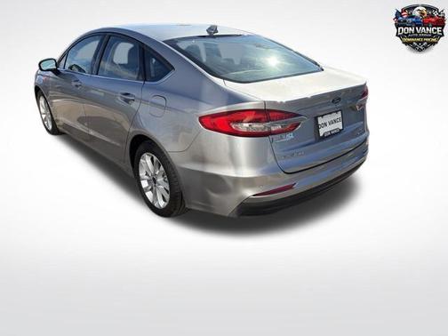 Silver Metallic 2020 Ford Fusion Hybrid SE